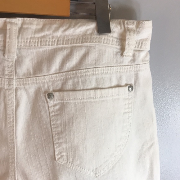 Bluecrush White Denim Shorts Size 11 - Picture 4 of 8